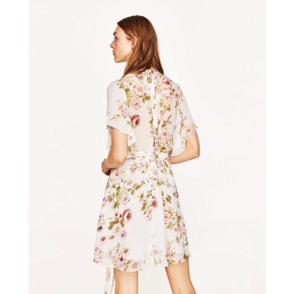 Zara Sweet Floral Butterfly Sleeve Dress - Picture 3 of 7